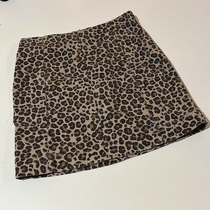 ✨EUC✨ Jolt Leopard Print Mini Skirt - Size 1 ( 25W )